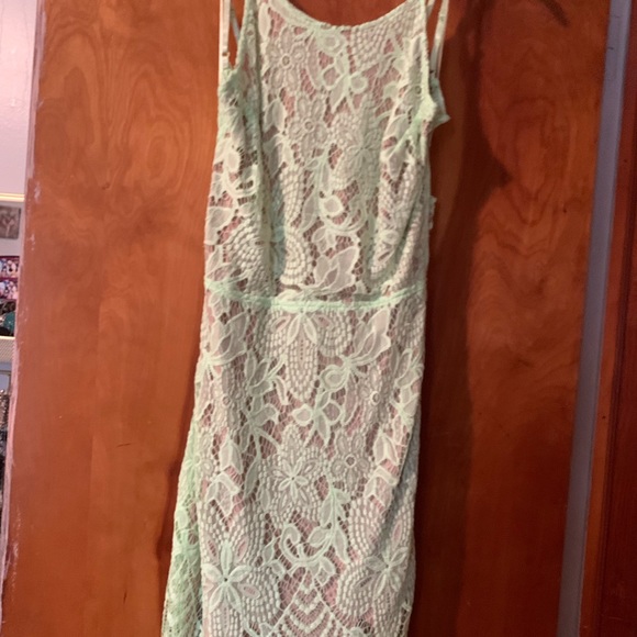 Neon Mint Lace Open Back Dress New - Picture 4 of 4